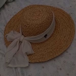 Lg brim straw hat